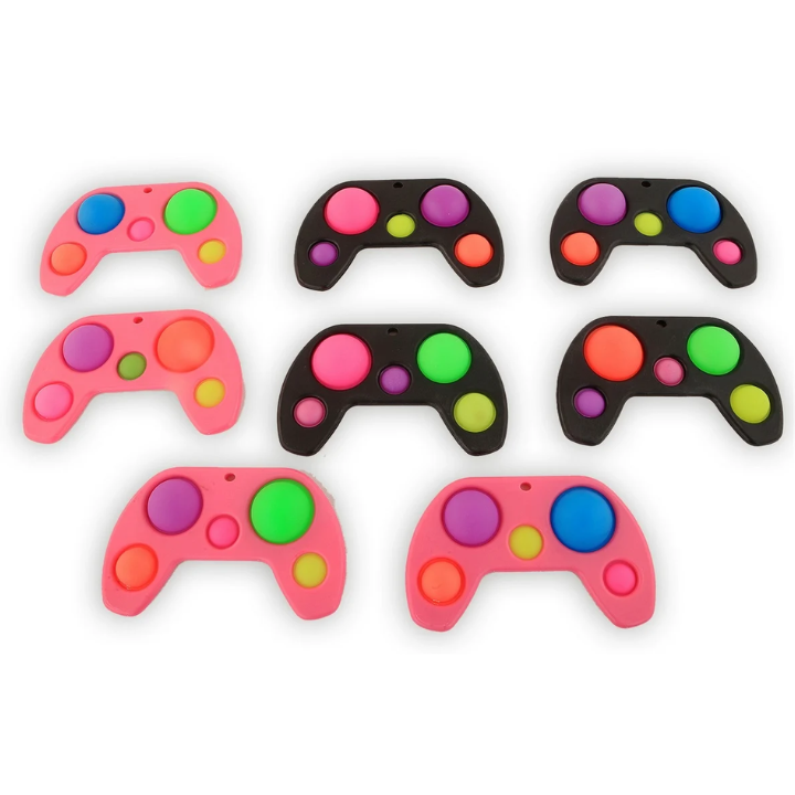 De Pop It Game Controller is de perfecte combinatie van plezier en ontspanning! Dit speelse gadget bevat 5 pop-it knoppen die je kunt indrukken voor een rustgevend gevoel. Dankzij het handige karabijnhaakje kun je de controller makkelijk overal mee naartoe nemen – aan je tas, broek of tas.