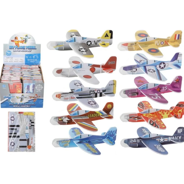 Laat de luchtvaartavonturen beginnen met dit spannende zweefvliegtuigje! Dit pakket bevat 2 zelf in elkaar te zetten vliegtuigen, elk met unieke vliegtuigafbeeldingen. Met een lengte van 9 cm kunnen kinderen niet alleen hun eigen vliegtuigen bouwen, maar ook genieten van een vliegende uitdaging. Kies uit 10 verschillende modellen voor nog meer speelplezier!